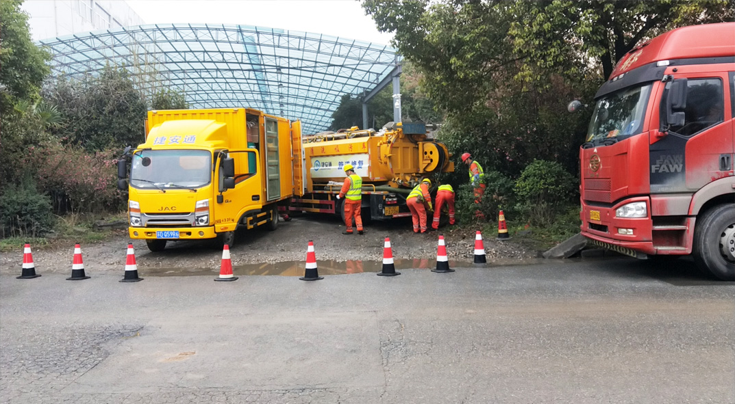玉州成区雨污水管网“四位一体”检测疏通项目